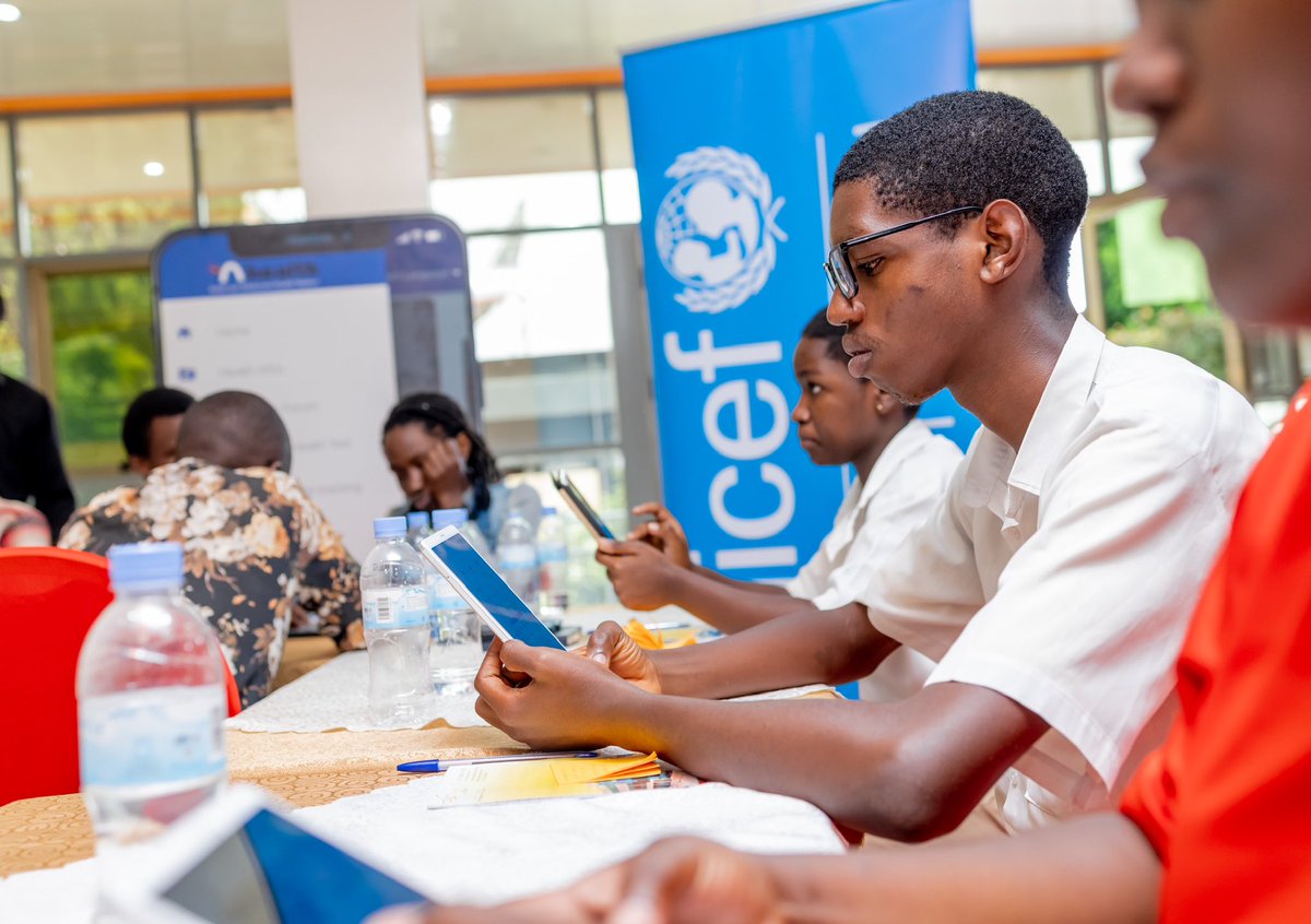 chbrwanda's tweet photo. Today’s energy is all about vibrant minds of adolescents aged 15-19! 

We’re thrilled to dive into YAhealth Co-creation workshop with this dynamic group, gathering their insights on redesigning App, Game &amp; co-creating health behavior change messages.

#GoingDigital with #YAhealth https://t.co/beNHhbDX1j