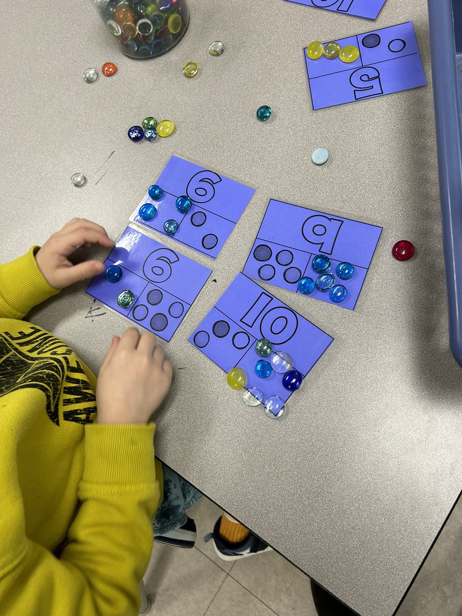 gr1class's tweet photo. Busy hands this morning as we review and practice concepts from last week’s learning https://t.co/stGMourpOp