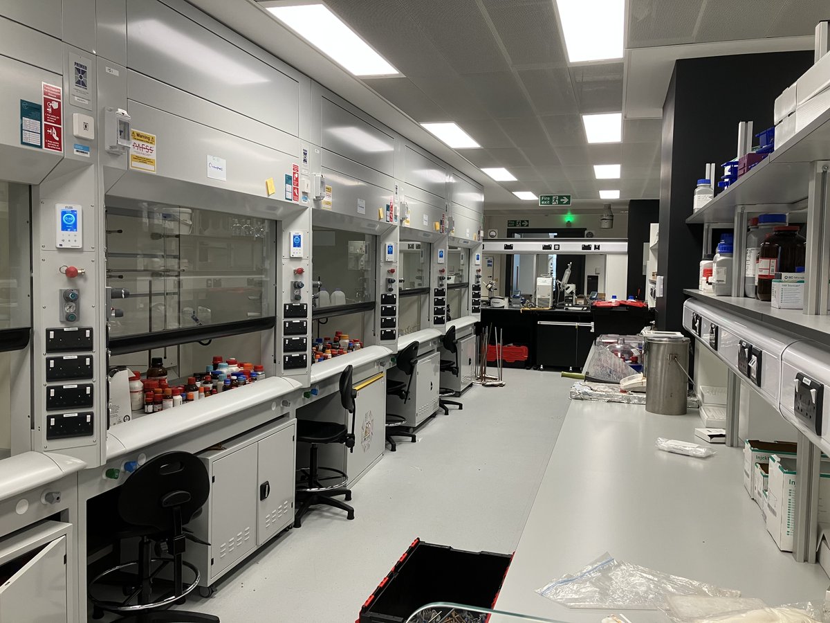 Great to see my group moving into the new Molecular Sciences Building! Its a fantastic facility for all of the research <a href="/UoBChemistry/">UoBChemistry</a>