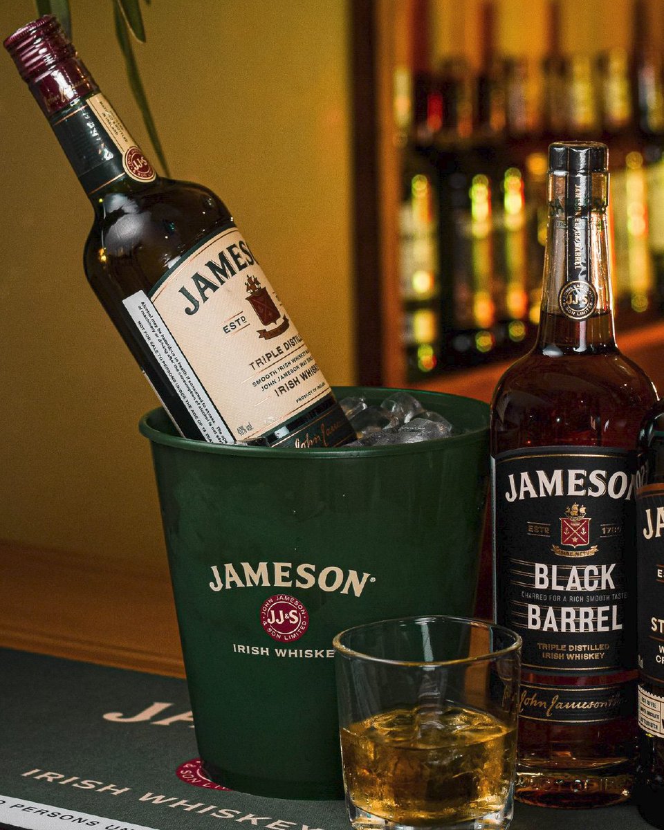 RefinedMagZim's tweet photo. Buy Original, Drink Responsibly: 
Enjoy, Like, and share:
https://t.co/ro76X8QXtt
@jamesonwhiskey @GilmoreTee  @iMisred @_GemmaGriffiths  @gemmamusic_  @djtamuka  @SuppliesLiquor  @reverb7 @exqwizit04  @DannythatGuy https://t.co/Aaf5gSpSPJ