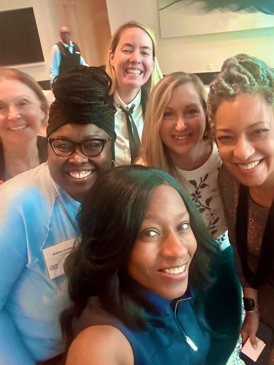 2024 @AmericanCancer Volunteer Leadership Summit !! So great to see these amazing ladies!!! @AmerCancerCEO @billdahutmd @ACSCAN #EveryCancerEveryLife #ACSVolunteerSummit #ACSVolunteer I’m inspired by the work our Volunteers/area boards are doing daily.