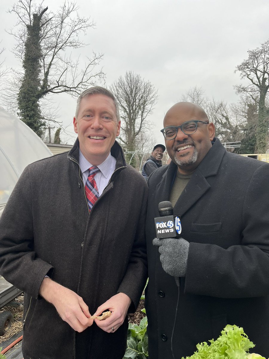 We did it Maryland!! We reached our goal (and some) to sign up 100 new CSA members in January (CSA is a local food subscription at a farm). To celebrate we had Secretary Atticks eat THREE Maryland hot peppers.

shorturl.at/hDTV5