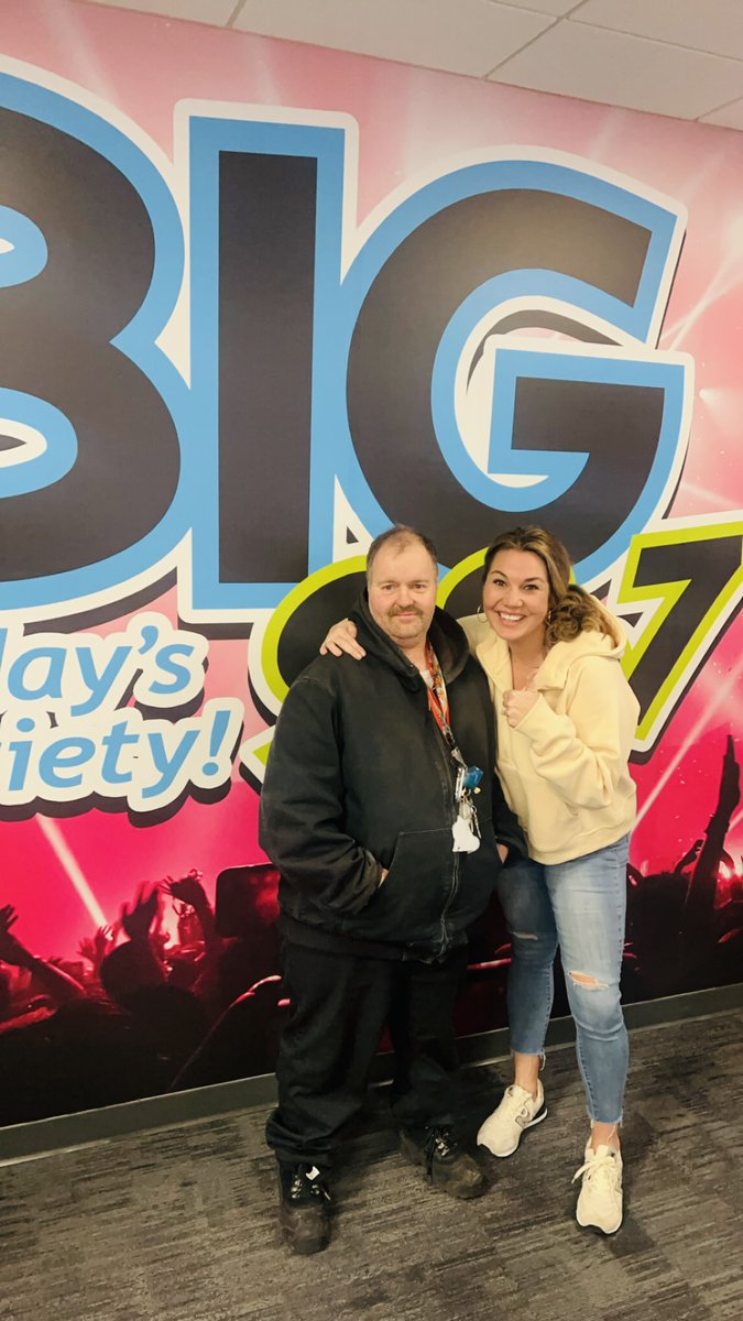 Walter and Courtney had the best time with Amanda this morning chatting about RRHSF and Giving Hearts Day. You will be able to hear them on February 8th between 2pm-3pm on Big 98.7!!
Thank for having us <a href="/BIG987FM/">Big 98.7</a> @AmandaLeaOnAir 

app.givingheartsday.org/#/charity/1160