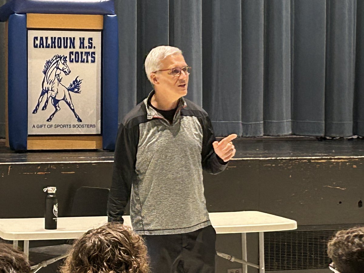 xtinacone's tweet photo. Carl Wilkens, the only American to remain in Rwanda during the genocide, educated students in BMCHSD. His firsthand account transcended textbooks and lectures, emphasizing the transformative power of empathy and individual action in the face of adversity. https://t.co/XWeMWC7U1Q