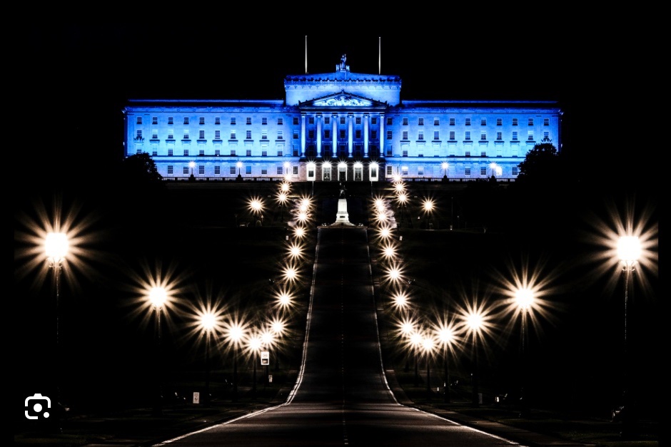 The BIG building on the hill at Stormont will (hopefully)    🙄 now be occupied when N.I. goes blue for #WorldMEDay2024 as we gear up for BIG #ME  awareness
Form completed & application supported by @PaulaJaneB  #MyalgicEncephalomyelitis