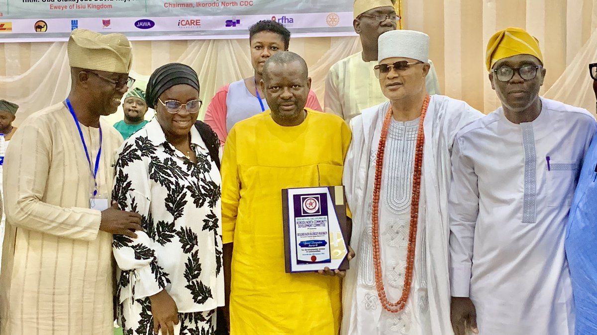 OlusesanDaini's tweet photo. I am honored and humbled to receive a Special Recognition Award for Developmental Strides in Communities today from the Ikorodu North Community Development Committee. 

This award is a testament to our collective efforts towards transformative change in Igbogbo/Baiyeku LCDA.

1/3 https://t.co/ICZW4uOll3