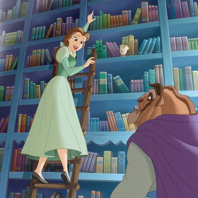 um buquê de livros é o mínimo se comparar com a biblioteca que a fera deu pra bela simplesmente porque sabia o quanto ela gostava de ler