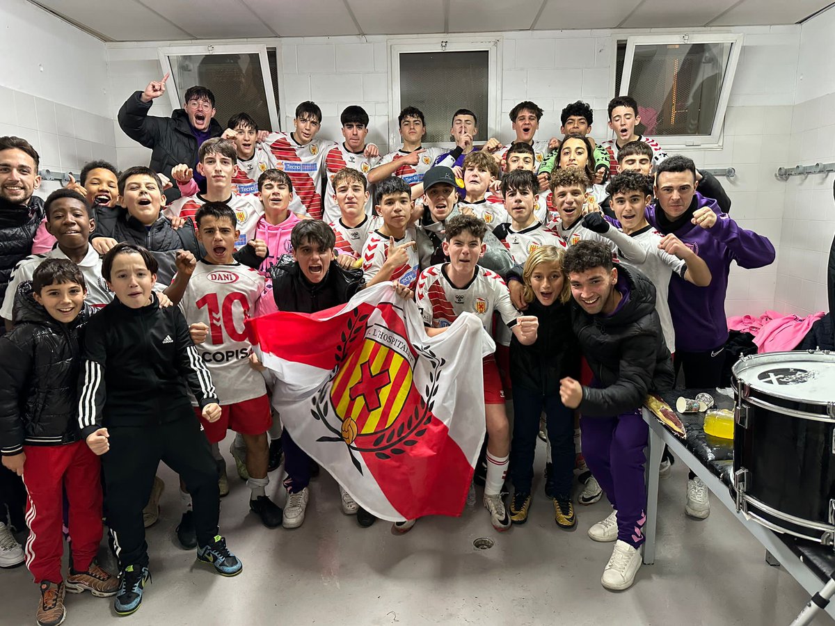 [MARCADOR CADET]

🏆 2a Divisió Cadet. G22 | J14
✅️ CG 2-0 <a href="/valldoreixfc/">Valldoreix FC</a>
⚽️ Adri Murcia
⚽️ Antoni

👌 Enorme triomf del conjunt de <a href="/Pablo95451/">Pablo9545</a> davant el segon classificat! Pas de gegant per refermar el liderat sòlid, camí de l'ascens.

#SomhiHospi #SomFutur⚪️❤️