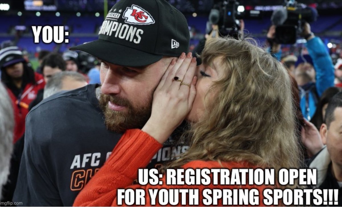 💻 📱 Reminder!!!!!!!!!!!!  💻 📱 

👦🏻&amp;🧒🏻 ➡️ 🏈 ⚽️ 🏐

Register at fairviewparkrec.activityreg.com

#youthsports