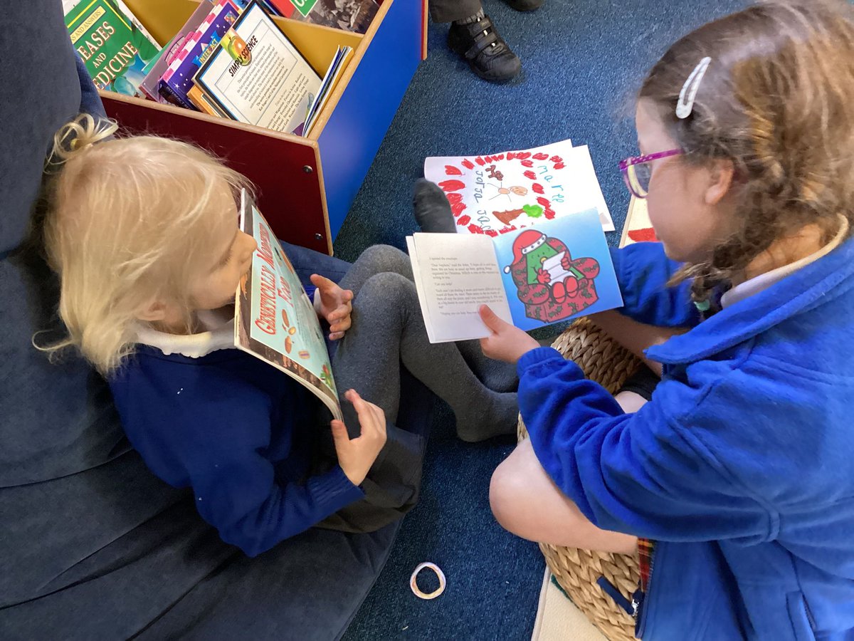 StHeddas's tweet photo. Lunch Club at St Hedda’s.  Chilling, chatting and quiet reading. https://t.co/Cu8TNwCNx7