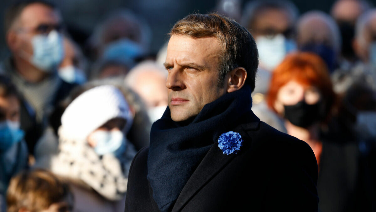 le_Parisien's tweet photo. Plusieurs familles de victimes des attaques du 7 octobre demandent à Emmanuel Macron d’interdire «toute présence de LFI» à l’hommage national qui sera rendu aux Invalides le 7 février
➡️ https://t.co/omfPm94o8A https://t.co/vg9cGBSM09