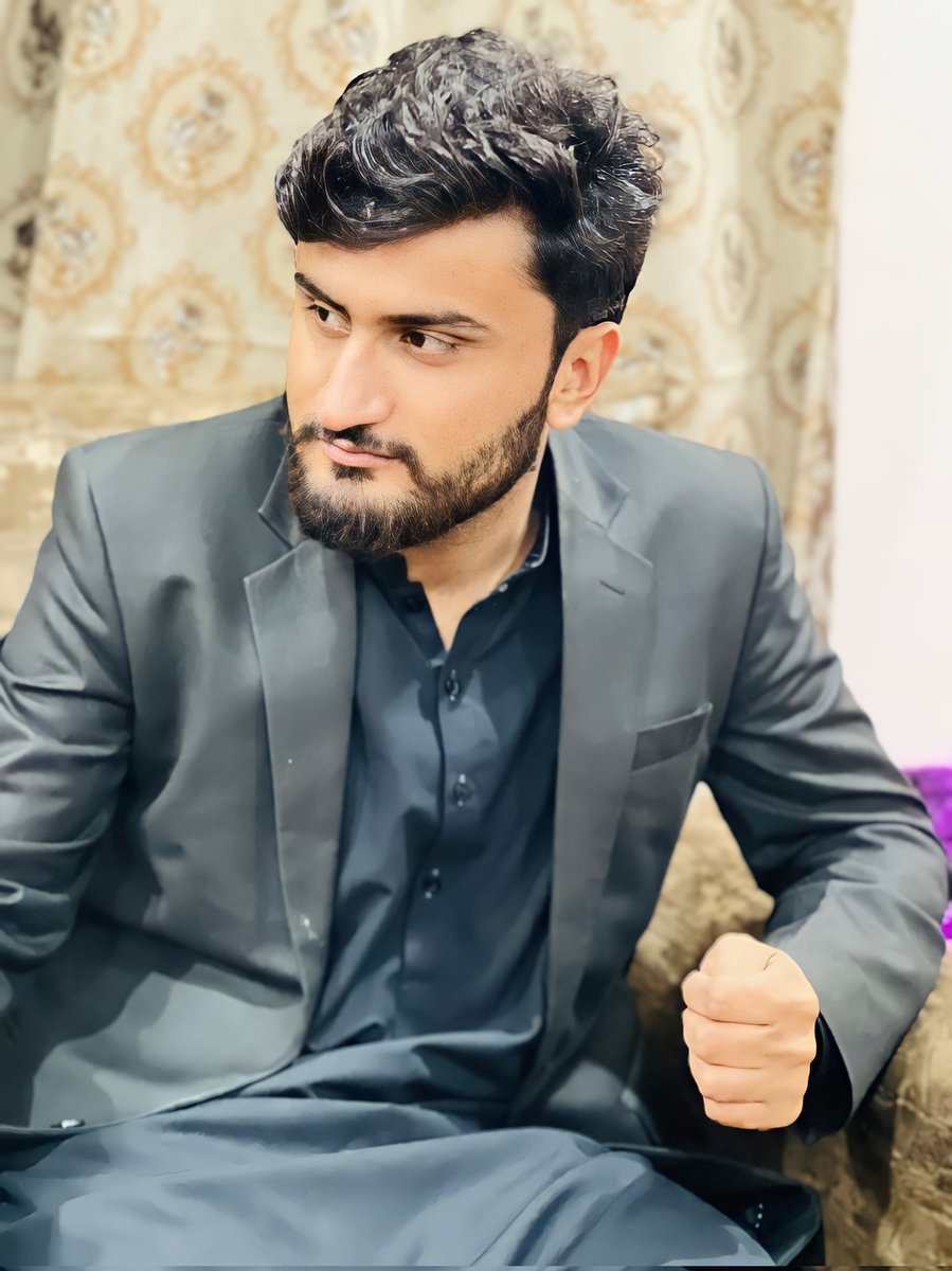 HamzaCCCryptoo's tweet photo. Hamza Zahid Haroon https://t.co/Vu1cjnJyD9