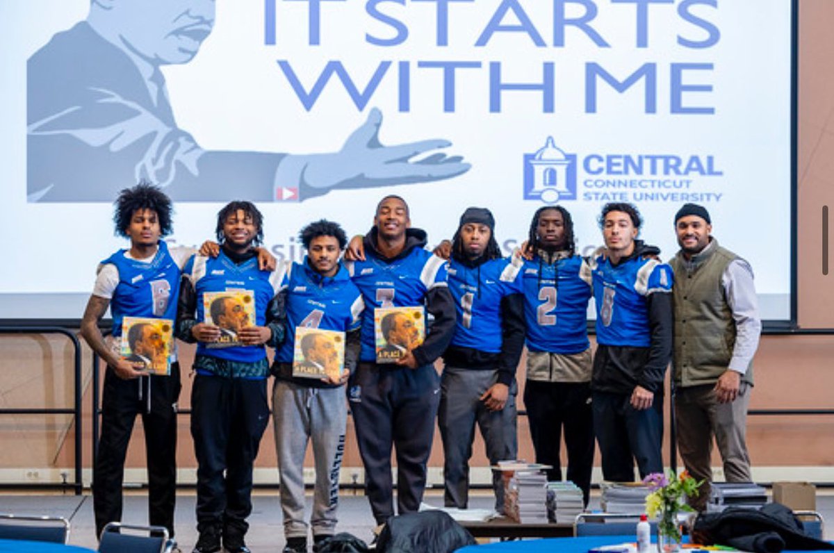 Shoutout to these inspiring young men for dedicating time to create MLK-themed literacy kits here at @CCSUBlueDevils in partnership with @UnitedWay #CommunityLeaders #MLKInspiredEducation

ccsu.edu/article/centra…