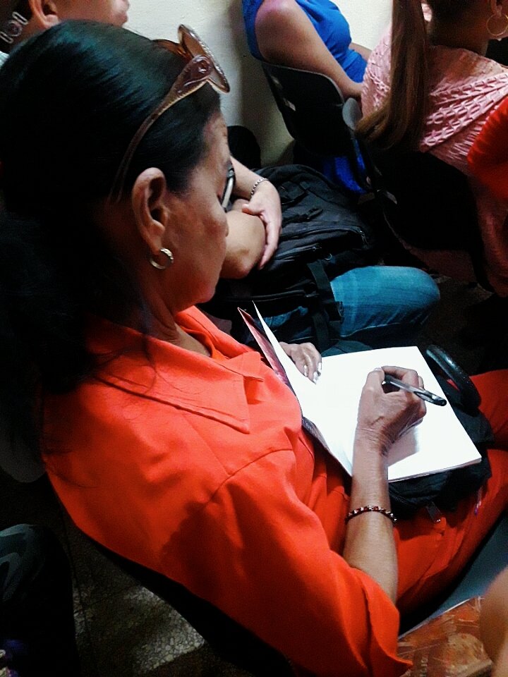 Yerlis83550122's tweet photo. Se desarrolla en esta jornada de martes el taller mensual de programación dónde se analizó el cumplimiento de las actividades del mes y los eventos y actividades principales de Febrero, cerrando con una preparación para todos los presentes
#VamosPorMas
#LaCulturaEnBuenasManos https://t.co/s8wJXquIgU