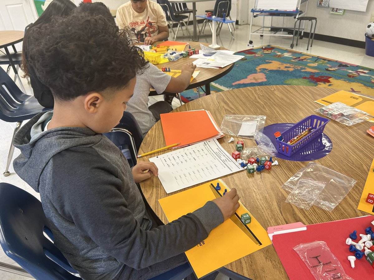 aart_michelle's tweet photo. Our fifth grade cougars love math with Hands on Equations.  We balanced equations today with a lot of cougar pride moments in our deep thinking and connections. @fcpsaap @ColumbiaES_fcps @ColumbiaES_PTA https://t.co/mst34JPvMQ