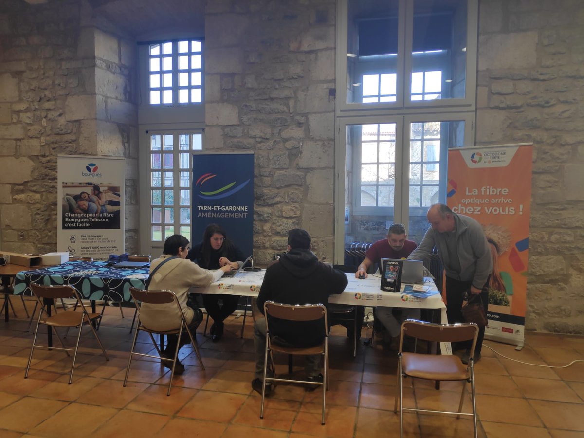 [RÉUNION D'INFORMATION FIBRE] 📌Cet après-midi, nous étions à St-Antonin-Noble-Val avec @82Numerique à la rencontre des habitants du secteur pour échanger sur la #fibreoptique Merci à @bouyguestelecom pour sa présence. Prochain RDV : La Salvetat Belmontet le 6 février à la mairie