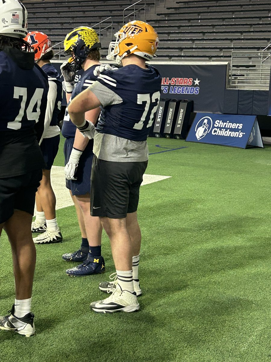 UTEP’s Elijah Klein has had a big week at the Shrine Bowl. Started at center during the last scrimmage reps of the day.