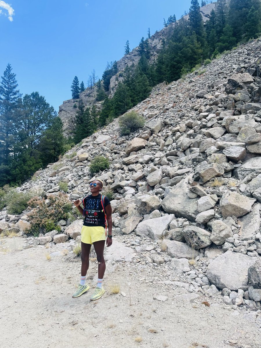 ddjr79's tweet photo. Be grateful to the ones who picked up stones to stone you. It was purposeful to show you who not to rock with. Keep Going 🪽 https://t.co/dRq2HuKTqW