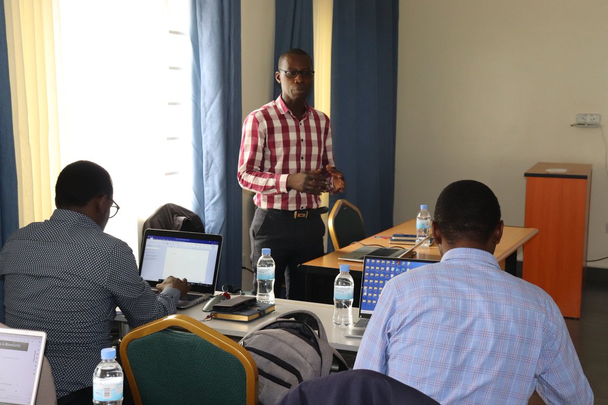 UR_CAFF's tweet photo. @UR_CAVM, A two days'workshop of MSc students &amp; supervisors involved in research activities for the project entitled, Upscaling the benefits of insect-based animal feed technologies for sustainable agricultural intensification Africa "PROTeinAfrica  @ur_cmb https://t.co/aQqY3Nb1sW
