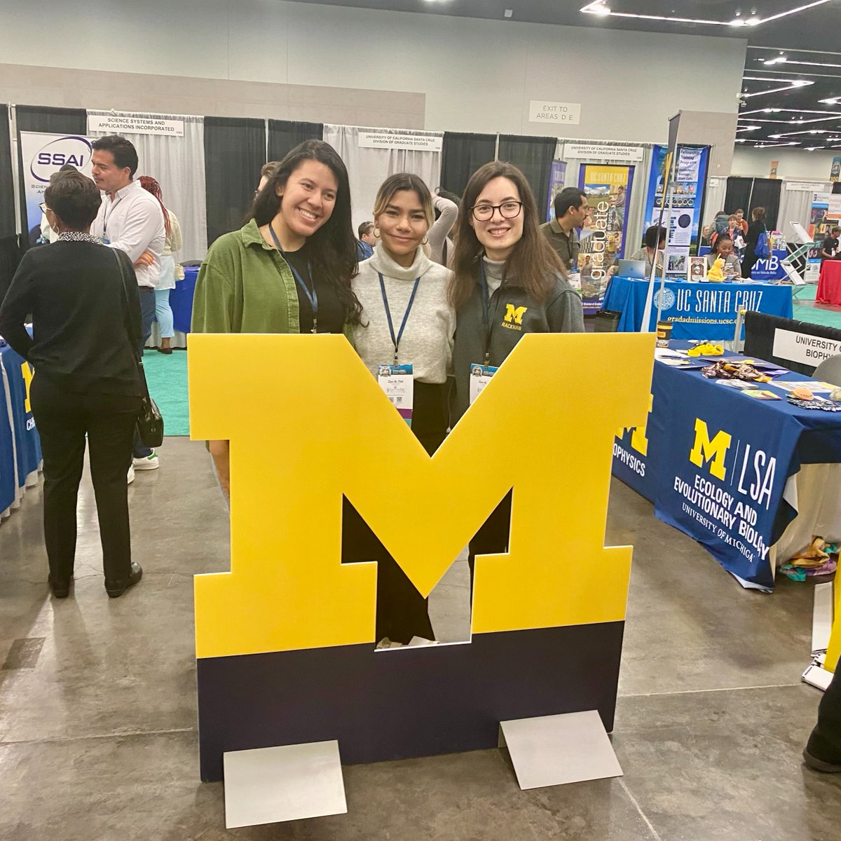 umichgradschool's tweet photo. 🎉 Way to go Summer Research Opportunity Program (SROP) students! With financial support from Rackham, five 2023 SROP students showcased their work at national conferences during the fall semester!
Learn more: https://t.co/T17k0GW3XN
#UMich #GradSchool #SROP #WeAreRackham https://t.co/4K4FNPO9BD