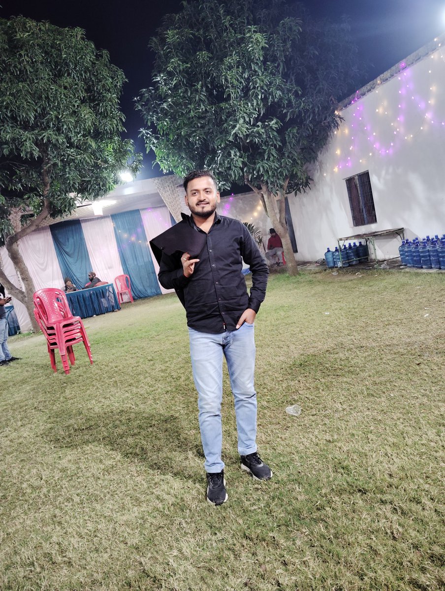 ShivamBjp1999's tweet photo. 🪴__वक्त को अपना बनाने में, वक्त लगता है__🌹
.
.
आप सभी प्रियवर को सादर प्रणाम 🙏🫂❤️
#viralpost https://t.co/CDjJc1l5dH