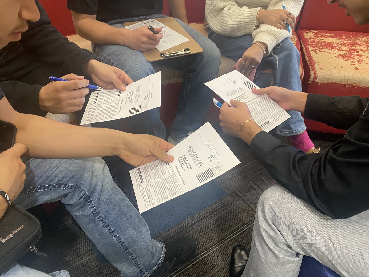 Castleberry ISD Libraries tweet media