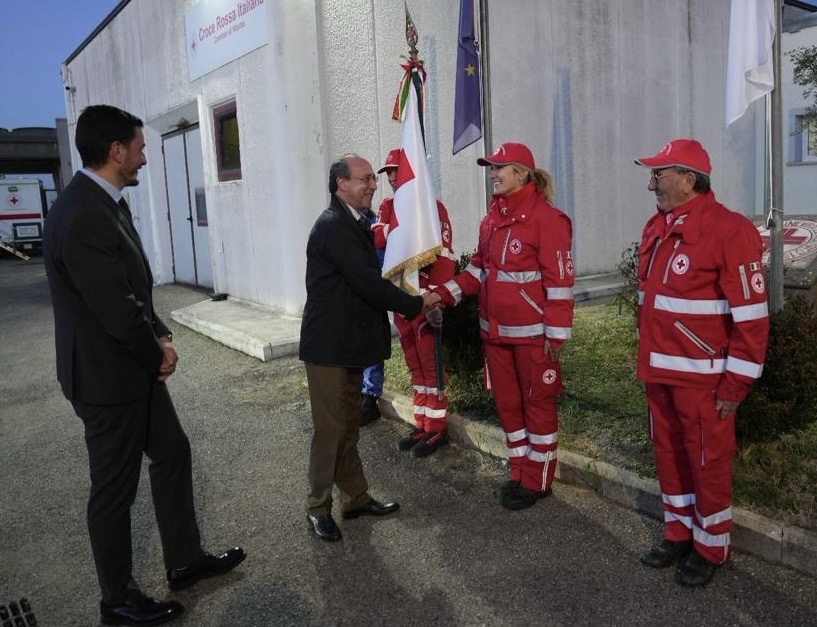 Il Prefetto di Viterbo in visita alla Croce Rossa dlvr.it/T25527