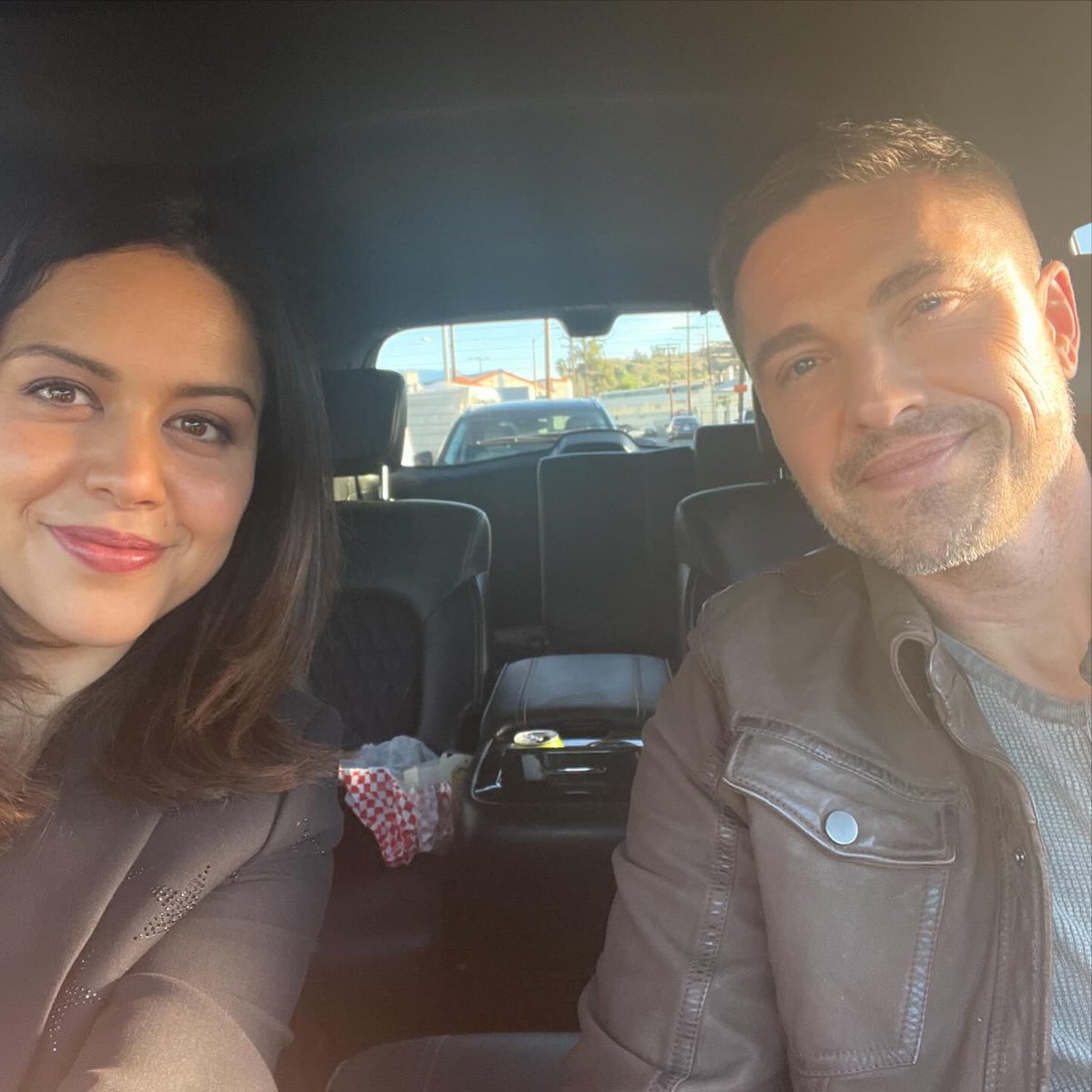 thewinterhub's tweet photo. Eric and Alyssa behind the scenes of The Rookie Season 6

📷 ebwinter Instagram

“How it started ➡️ how it’s going… been a minute since Tim has teamed up with his BFF. Let’s do this @/alydiaz #bradford #looez #therookie #bts #season6 #comingsoon”

-
@EricWinter1 @MissAlyssaDiaz https://t.co/Y0LWBR7PxD