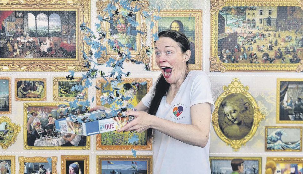 Self-confessed ‘‘mid-range’’ speed puzzler — taking 52min 34sec for a 500-piece and 2hr 34min 31sec for a 1000-piece — Donnalouise Gragg is looking forward to competing in her sport - jigsaw racing - at next week’s Masters Games odt.co.nz/news/dunedin/s…