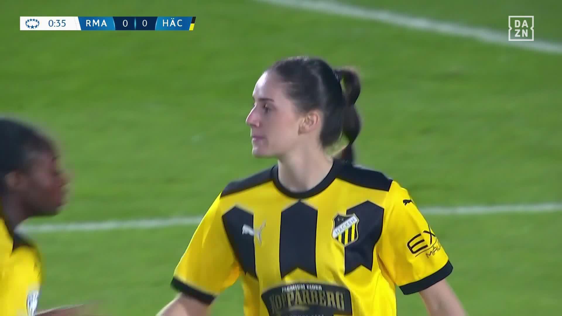 BIG CHANCE... Clarissa Larisey MISSES a golden opportunity to give Hacken the dream start. 😬Watch the UWCL LIVE for FREE on DAZN 👉  #UWCLonDAZN