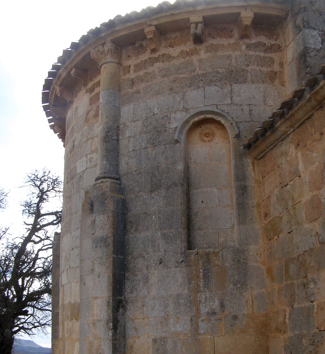 Románico de La Bureba tweet media