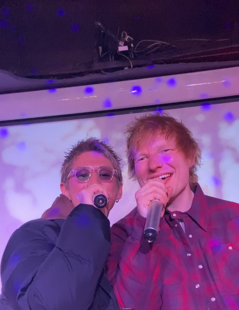 ムート tweet media