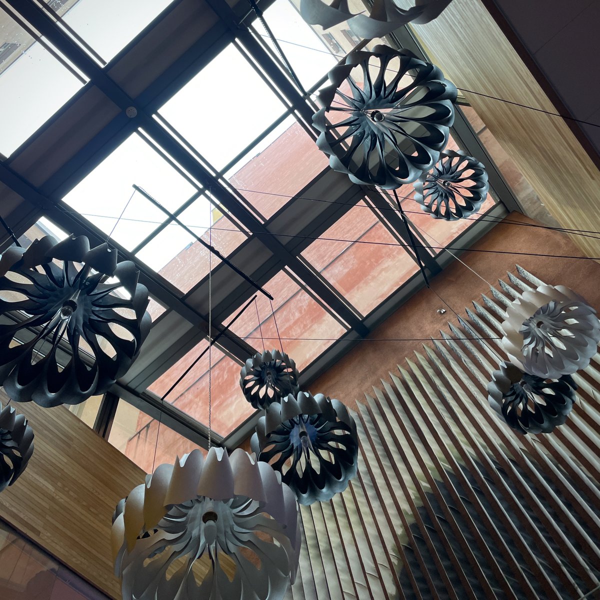 Viime viikolla julkaisimme ensimmäisen version Lobsterin avoimuusrekisteri-ominaisuuksista. Aamiaisen äärellä pureuduimme siihen, kuinka uudet ominaisuudet muuttavat Lobsterin käyttöä ja miten asiakkaidemme tulisi valmistautua tulevaan raportointiin.