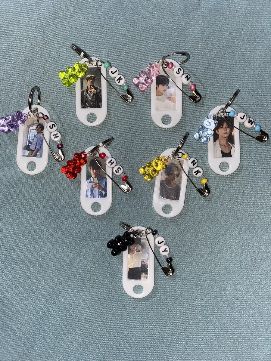 enh4lyf's tweet photo. Hiii ^^ I’ll randomly give enhypen keyrings on d-day 😁✨

 #FATE_IN_NEWCLARKCITY https://t.co/LTmGtp57Wz
