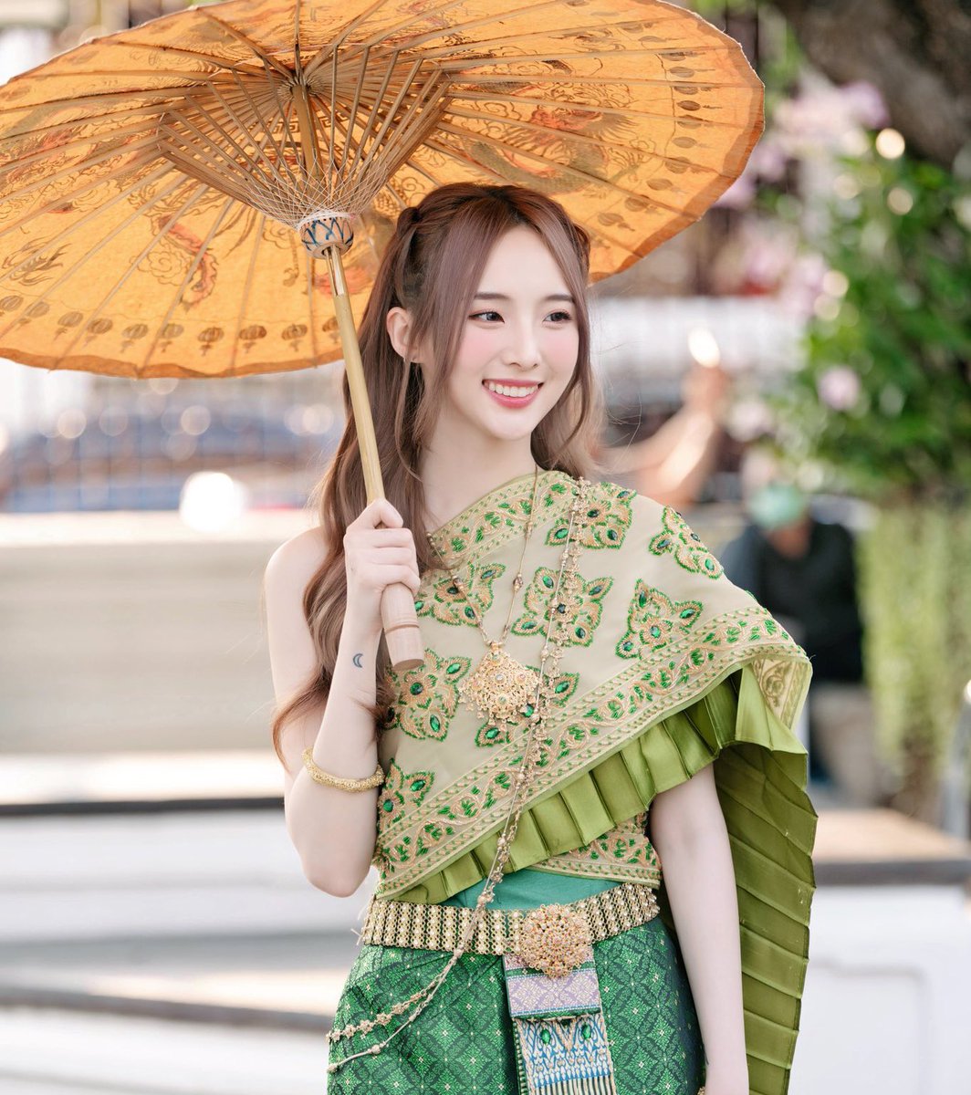akasaittr's tweet photo. เน่กับ grab สวยปังทุกงาน
#GrabCar #GrabCarPremium #GrabSuv #GrabTH #TeamGrab #nenevader https://t.co/qUSg95uM4G