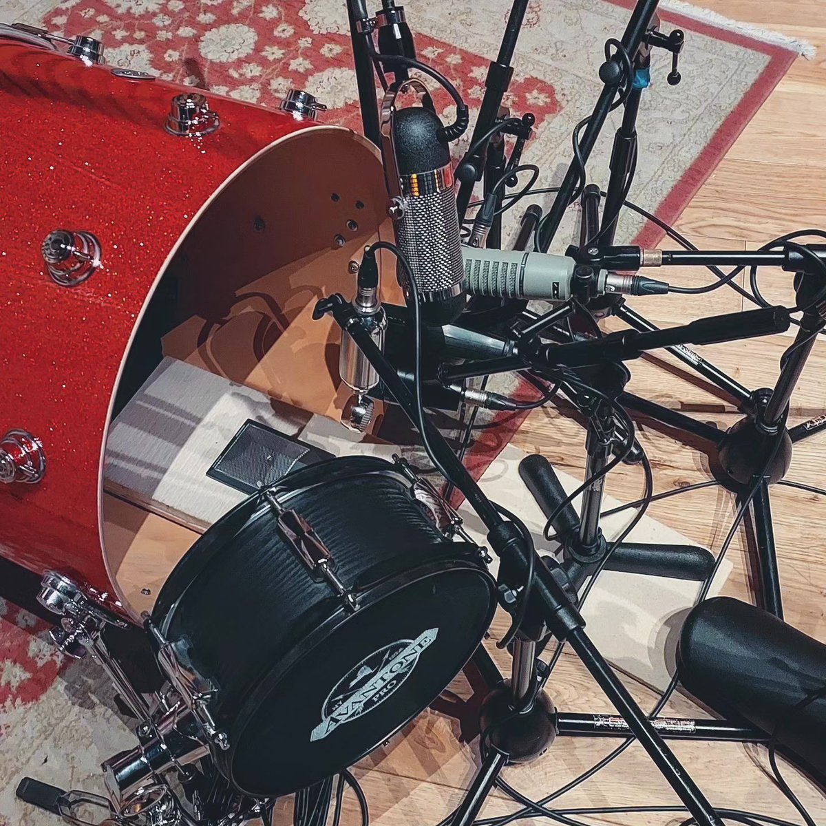 stickdust's tweet image. Pür’de bir süredir böyle delilikler ile uğraşıyoruz. 🤘🥳🚀 #samplepack #kick #snare