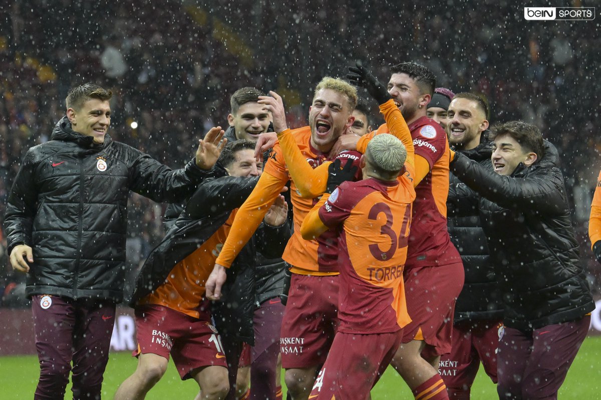 beINSPORTS_TR's tweet image. 🟡🔴 #TrendyolSüperLig&apos;in 23. haftasına Galatasaray damgası!

🥇 En çok topla oynayan takım - %75.8
🥇 En çok isabetli pas yapan takım - 512
🥇 En çok şut çeken takım - 33
🥇 Rakip ceza sahasında en çok topla buluşan takım - 65
🥇 En çok xG üreten takım - 3.18

📎 @OptaCan