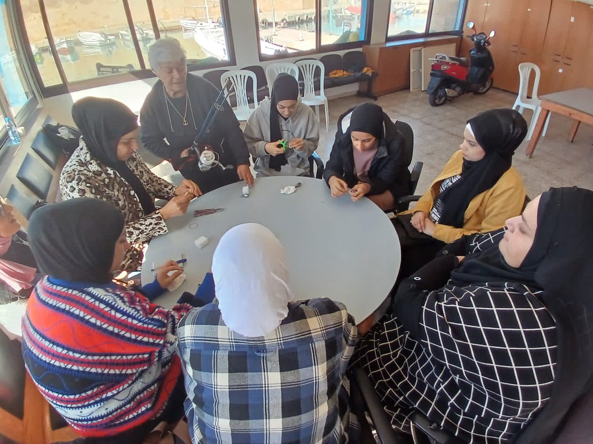 FONLebanon's tweet photo. Team Bebnine is leveling up with hands-on practical training in Amshit, Lebanon. 
Thanks to @UKBCFs #darwininitiative 
#friendsofnature #amshit #sealife #conservation https://t.co/wvtogowduo