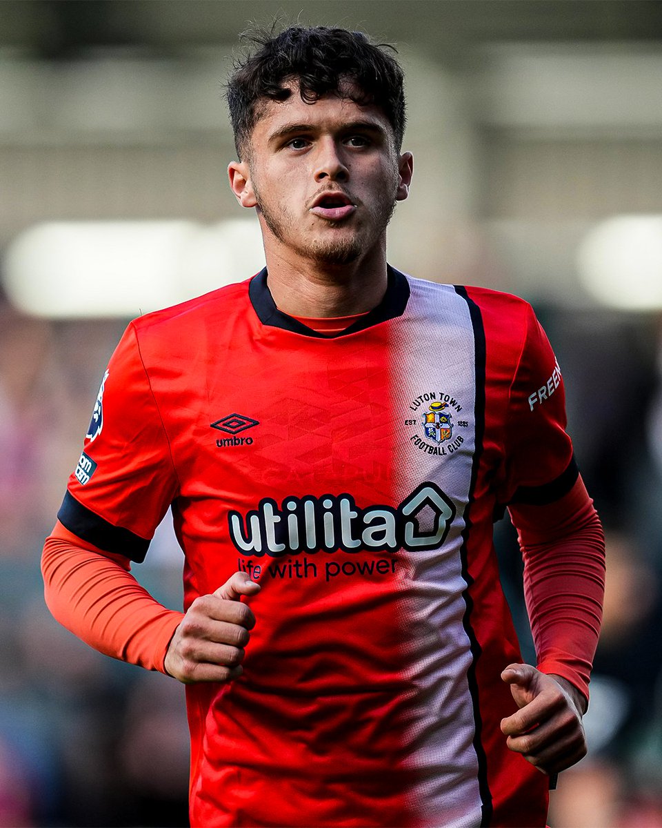 LutonTown's tweet photo. Ryan Giles has joined Hull City on loan for the remainder of the season, with an option to buy him permanently in the summer.

Good luck, Gilo! 🤝 https://t.co/ktLQSxoY6D