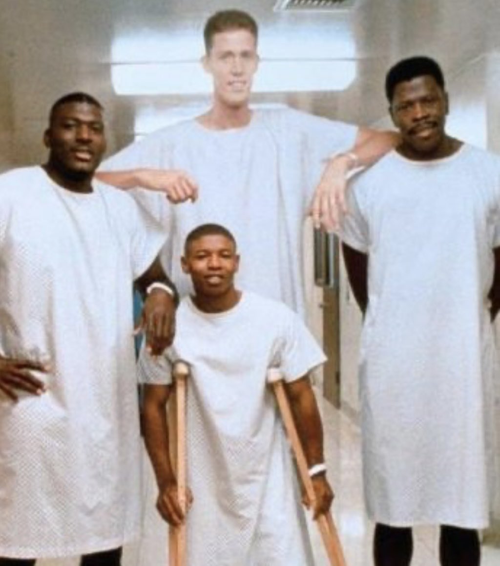 MuggsyBogues's tweet photo. When the squad is recovering and plotting the next move… https://t.co/Ek2U2upSTi