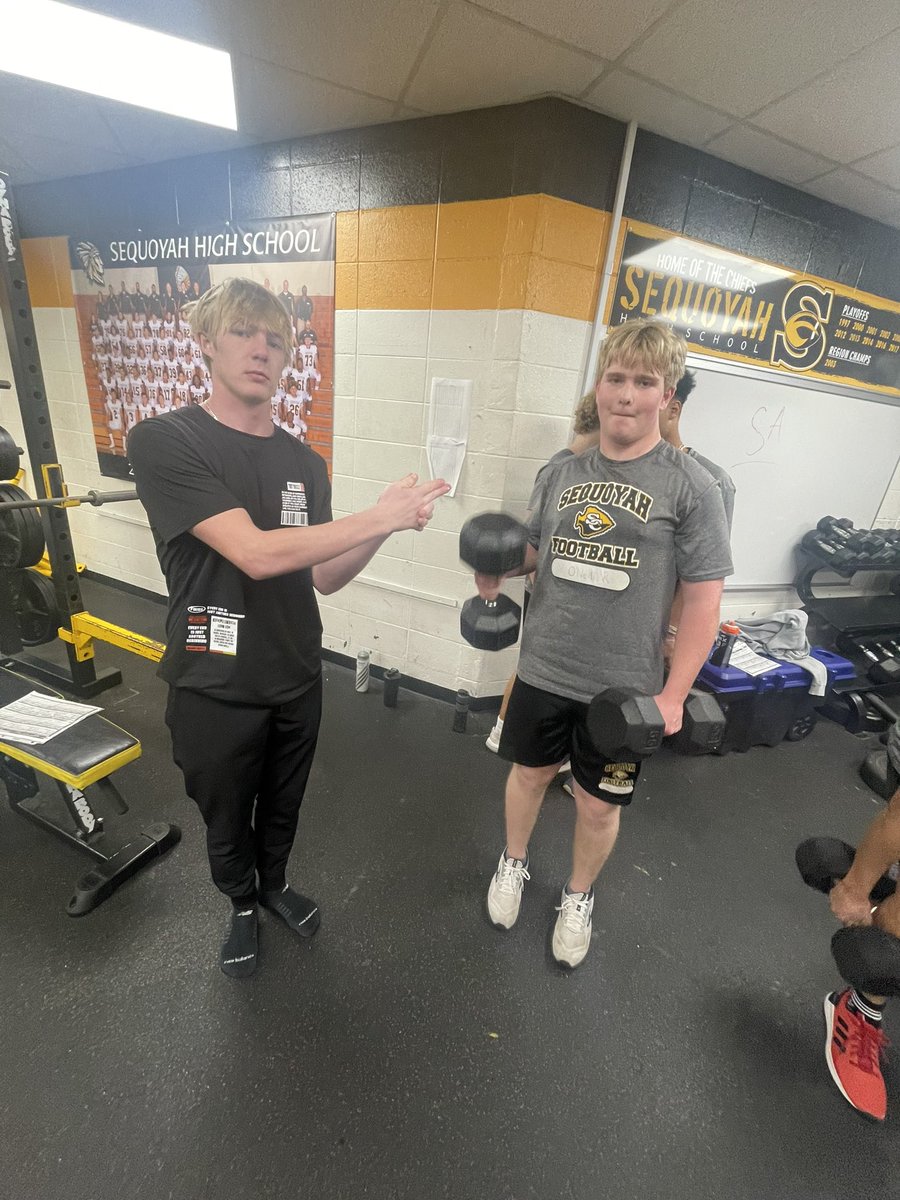 RubberTips's tweet photo. Zeus caught him lackn in the morning.
Tips take commanding lead.
5-3
@shsnerf2024 @NerfSaidSHS https://t.co/btUPudcxXt