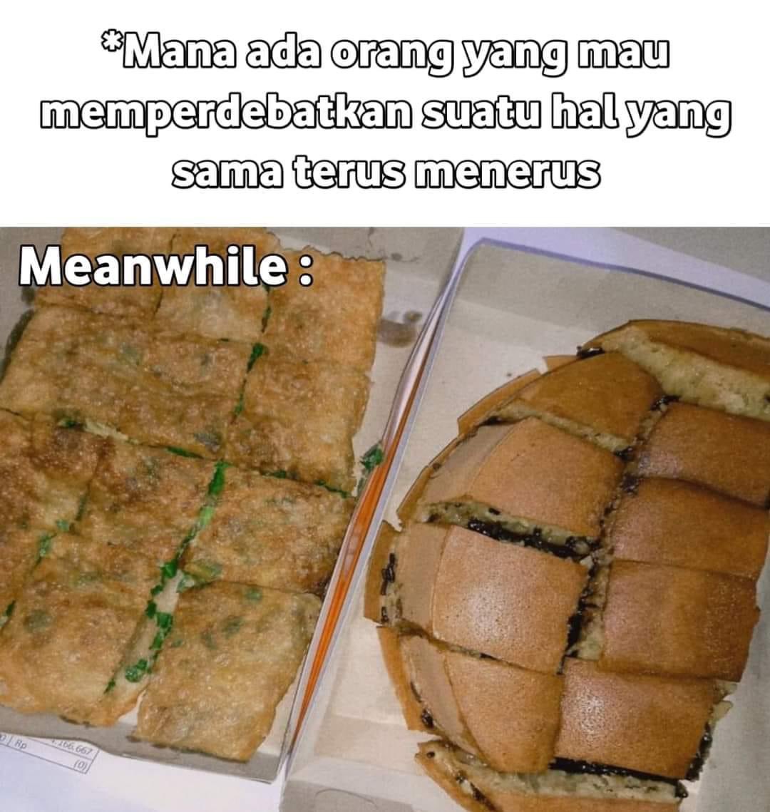 sosmedkeras's tweet photo. Kiri batagor kanan kue bandung https://t.co/PowyeeaGh0