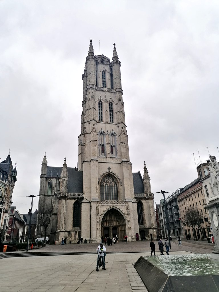 HeikoBrenn's tweet image. Arrived in Ghent. Ready for @bepowershell meetup tonight. #ScriptRunnerOnTour
