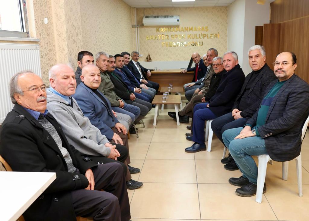 KAHRAMANMARASA2's tweet photo. Sayın valimiz Mükerrem Ünlüer Amatör Spor Kulüpleri Federasyonumuza idari ziyarette bulundu.Amatör spora dair fikir alış verişinde bulunduk. Nazik ziyaretleri için çok teşekkür ederiz.⁦ ⁦⁦@OA_BAK⁩ @mukerrem_unluer ⁦@AliDusmezz⁩ ⁦⁦@CemilBOZ @taskk_1980 https://t.co/dH7iGd6dJB