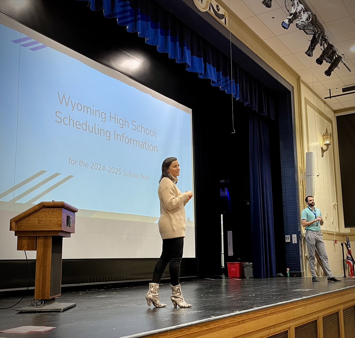 jbbocian's tweet photo. Thanks to WHS Counselors for meeting with our 8th Graders this morning. Important info re: courses for next year was shared. https://t.co/lmxWpWpJ5A