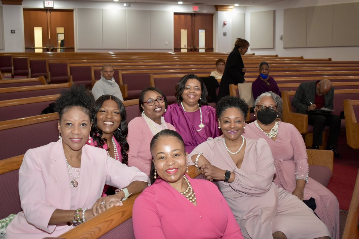 AKATauPiOmega's tweet photo. Members of Tau Pi Omega adorned in shades of pink and pearls, came together to deepen the bonds of sisterhood through worship and praise at St. Philip AME Church this past Sunday.  #TauPiOmega #StrengtheningOurSisterhood #Worship #Praise #RechargedandRenewed #PinkAndPearls https://t.co/TpDCMxGY5o