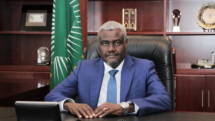 marcus_herve's tweet photo. 🚨 African Union statement on the withdrawal of the AES from ECOWAS.
The @_AfricanUnion commission chairman @AUC_MoussaFaki released a statement in French about us quitting this useless organization called @ecowas_cedeao. And here is what he reads,
“The Chairperson of the African Union Commission H.E Moussa Faki Mahamat learned with deep regret of the announcement of the withdrawal of Mali, Niger and Burkina Faso from ECOWAS.
The President of the African Union Commission calls for the combined efforts of all efforts so that the irreplaceable unity of ECOWAS is preserved and African solidarity strengthened.
The Chairperson of the African Union Commission calls on regional leaders to intensify the dialogue between the ECOWAS leadership and the three aforementioned countries.
On this subject, he expresses the complete availability of the
Commission of the African Union to provide all the assistance in its power for the success of the logic of fraternal dialogue, far from all external interference wherever it comes from.”
Alright, today, I will give it to you dear @AUC_MoussaFaki because, you are a puppet and very incompetent. First of all, I find it funny that you talked about willing to resolve this issue “far from all external interference wherever it comes from.” The AU and ECOWAS are all hijacked and controlled by external evil forces, enemies of Africa. Don’t you wanna talk about that? When you guys take money from the EU and the USA 🇺🇸 is this not external interference? And you want to talk about excluding external interference? That’s funny and hypocritical.
Secondly, do you think we have forgotten how France 🇫🇷 asked you to fire Dr Arikana Chihombori-Quao when she started exposing France 🇫🇷 for taking out $500B out of Africa year in and year out through the mechanism of the CFA franc? You went on to fire her without any valid reason. Some of us read the groundless statement you gave her for her resignation.
Thirdly, when over a million of us signed a petition for her reinstatement, what did you guys do? Did you even consider us, we the people? No! You just ignored us, because you guys don’t really answer to your people. You do as you please. Moreover, when you decided to give an observatory seat to Israel 🇮🇱 in the AU, did you guys even consider the voices that were against the move? You see, a continental organization that welcomes in the enemies of Africa serves no good nor purpose.
I can go on and on about your time as FM of late President Idriss Deby Itno, one French loyal puppet that they ended up murdering, but it is not important. The AU itself is useless and must be dissolved, because I will never forget how as a continental organization, you allowed NATO to assassinate Muammar Gaddafi and destroyed Libya 🇱🇾. For this alone, @_AfricanUnion must cease to exit and give way to a better pan African organization that will have the best interests of mama Africa at heart.
Finally, I will never forget in 2022, when @EmmanuelMacron said he was going to call on @NAkufoAddo and the @_AfricanUnion to put sanctions on Mali 🇲🇱. Sir, I read your stupid statement and on that day, I clearly understood that your guys are irredeemable. The AU as always is working against Africa. On this note sir, I urge you leave the AES alone, because we are on a path of no return. There is nothing you can or would do to change this decision. We decided to take matters into our hands, and we will assume our decision.