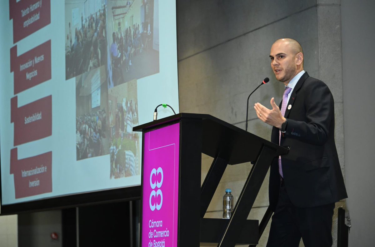 Nuestro gerente de Articulación macrosectorial, Daniel Gómez, <a href="/dgomez6/">Daniel Gómez G</a>, presenta cómo el Clúster de Seguridad Alimentaria, busca articular empresas del sector de la gastronomía, agroindustria y agropecuario en representación de más de 65.000 empresas y establecimientos.