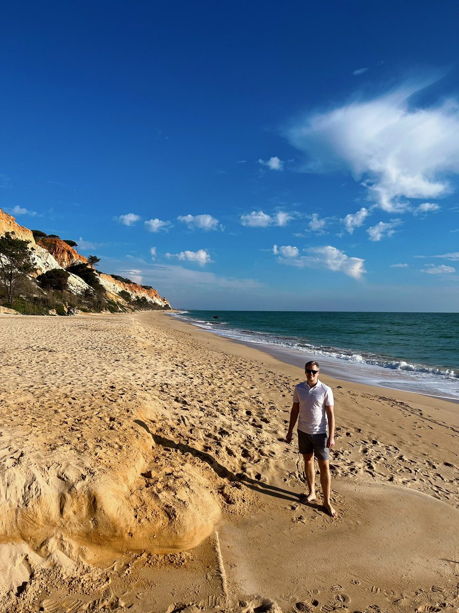 SarahHighfield's tweet photo. The beach at @PineCliffs is stunning.
📍 Praia da Falésia, Portugal
#pinecliffs #pinecliffsresort #pinecliffslifestyle #praiadafalesia https://t.co/MAWtl3xe6q