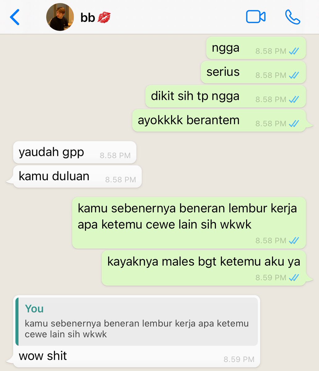nootvobo's tweet photo. lagi2 saya dan bb kali ini pura2 berantem https://t.co/j4BMPydaTA
